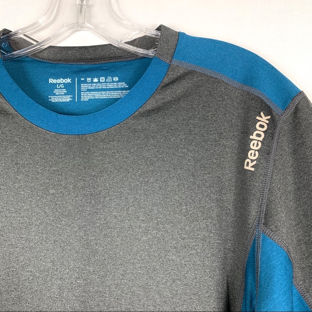 NWT Reebok Short Compression sleeve tee - Picture 3 of 3